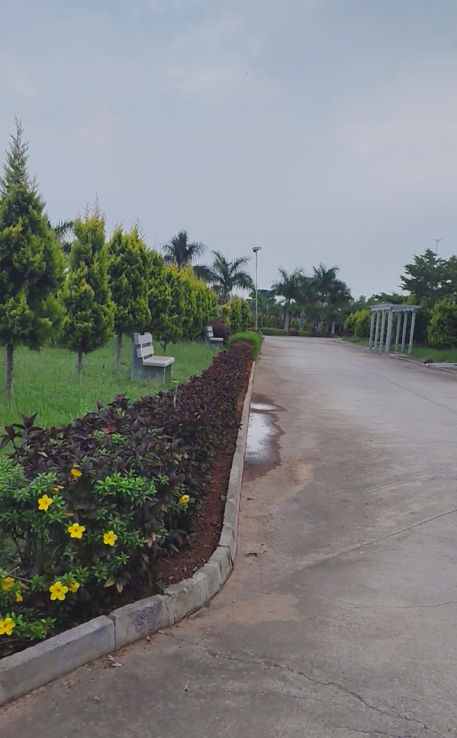 Beautifully landscaped roads and parks at Infenity Pebble Creek - Sarjapura-Attibele road